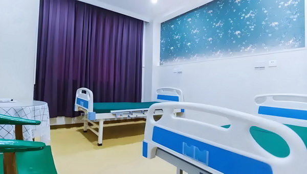 冯骥荐电影南京照相馆：没有抒情只有血的事实